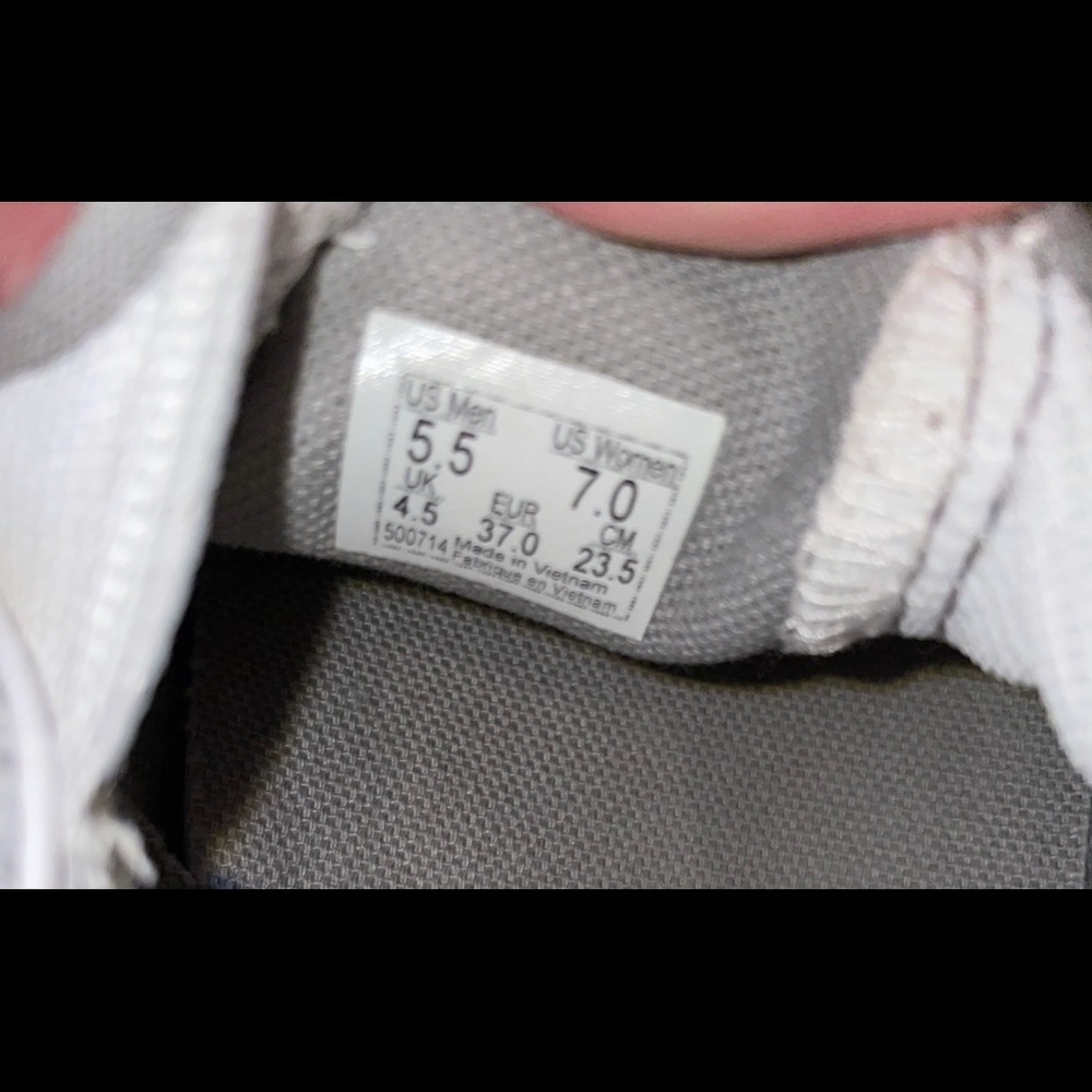 Vans women size 7 - Picture 3 of 3